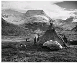 Very old photo of a Siberian tipi
